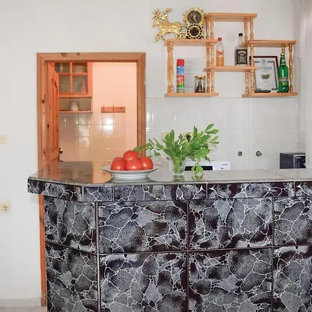 Three-bedroom Holiday In Krapets 別荘 *